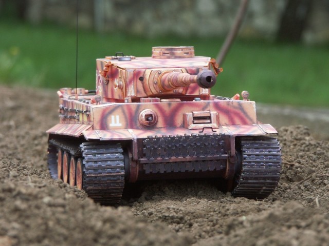 Танк Tiger PzKpfw VI (1943г.) своиим руками