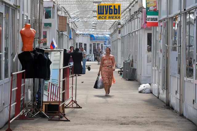 Вслед за Черкизоном закрывают Лужники