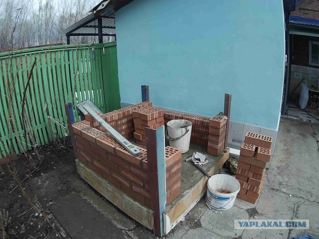 Барбекю из кирпича своими руками