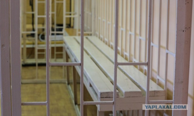 В Госдуму внесен закон о бесплатной мебели для депутатов