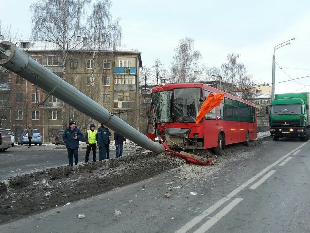 Непривычный водитель автобуса в Казани работает на маршруте №53. Это Женя Федотова и ей всего 21 год