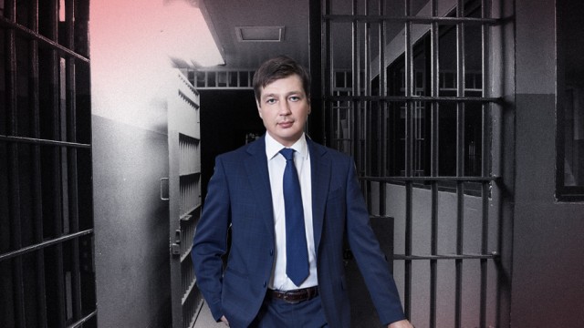 Видимо, Фемиде на то и повязка на глазах, чтобы не видеть подобного позорища