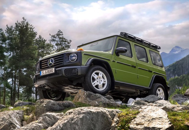 17-летний Адам празднует свою свадьбу