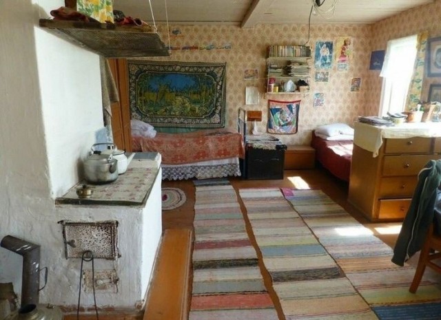 В сети собрали подборку "бабушкиного ремонта" со всего мира. 

Бабулям из Норвегии и США повезло больше всех