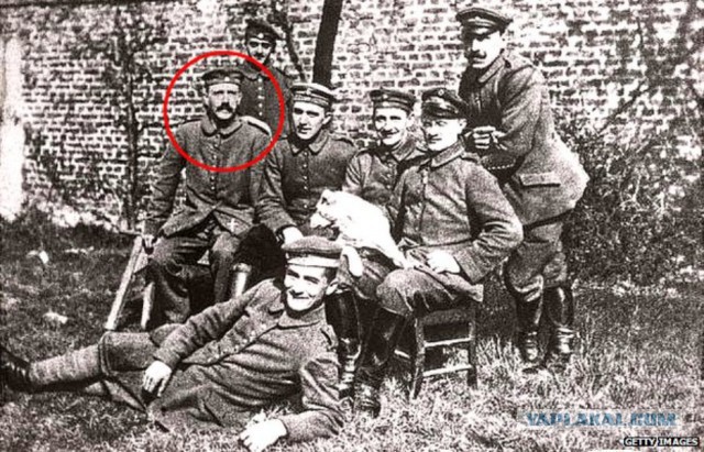 Армейские фотографии знаменитостей