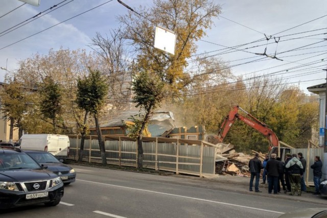 Хабаровск нашёл своего героя: местный супермен-предприниматель жертвует миллионы на спасение старинных домов