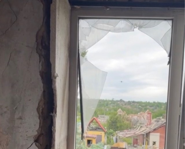 Летают тут всякие. Пятерочка подошла