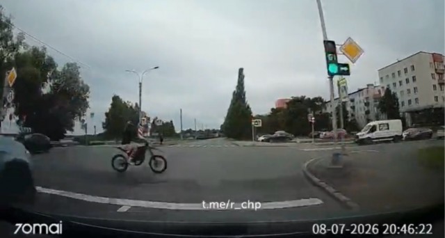 Дешевле бросить корыто, но гайцы догонят, удачно рядом оказались