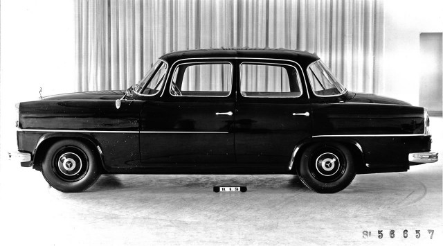 Игра на ЯПе: Угадай АВТО-9