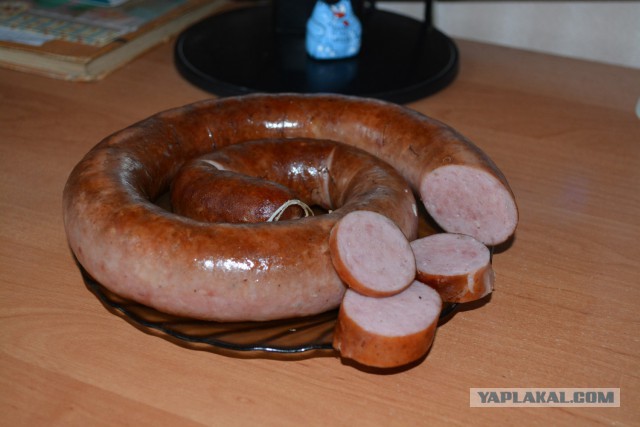 "Краковская" и "сервелат" в домашних условиях