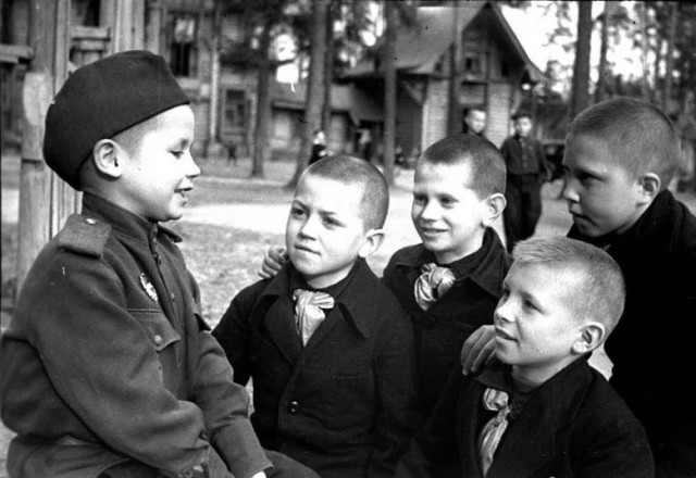 Детство опаленное войной. Фронтовые мальчики