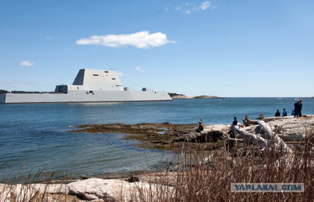 Новейший эсминец ВМС США Zumwalt опять сломался