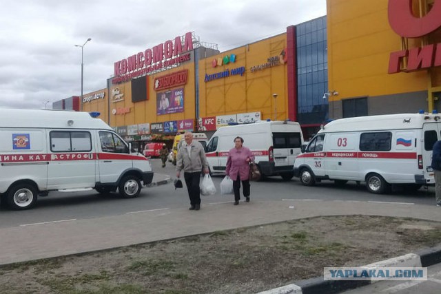 В "День защиты детей" в иркутском ТЦ вспыхнул пожар - пострадали дети