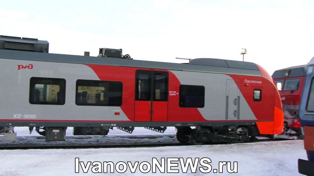 Первый пассажирский поезд на Крымском мосту