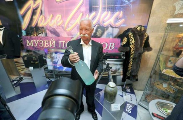 Якубович раскрыл размер своей пенсии и задал вопросы государству