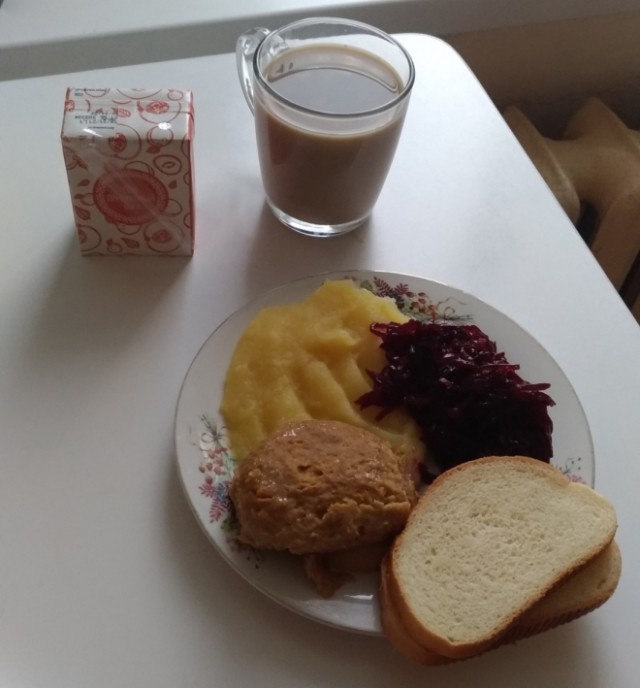 Как кормят в больнице ( реальность)