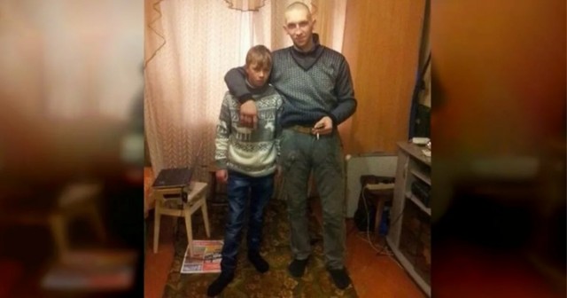 В сети стали активно обсуждать вид актёра Дэниэла Крейга