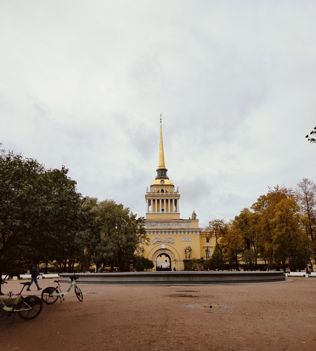 Куда пойти в Петербурге?