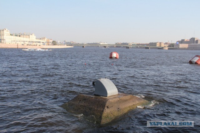 Вывод крейсера "Аврора" на ремонт