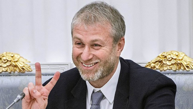 Новая фантастическая суперяхта. А не перевернется?