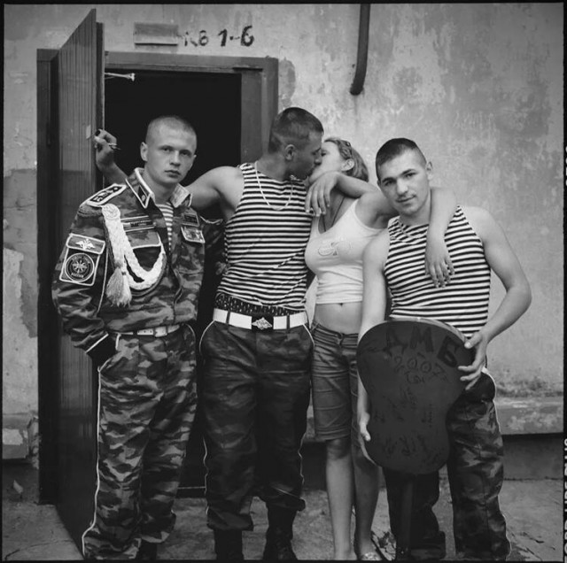 Смешал, но не взбалтывал: 15.04.23