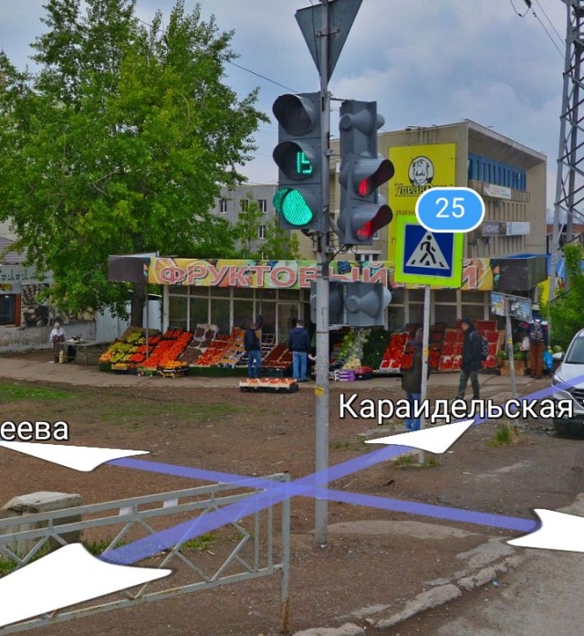 В Уфе снесли незаконно построенный ларек с фруктами