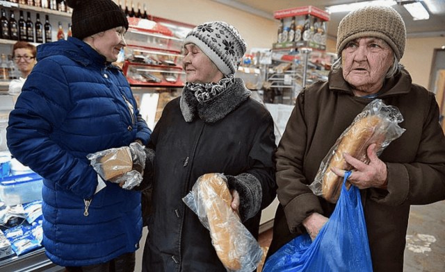 «7 лет работаю охранником»: Женщины 55+ воруют чаще всего - что я с ними делаю и почему (грустная правда жизни)
