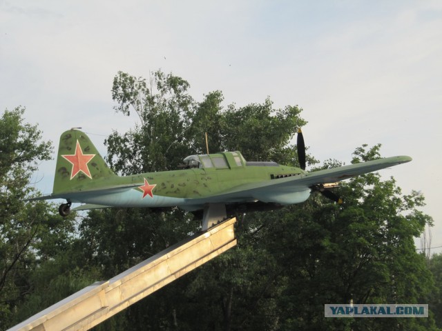 20 самых интересных авиапамятников