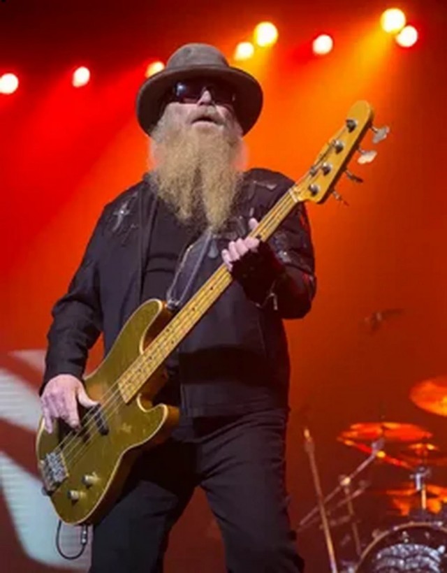 СМИ сообщают, что один из гитаристов легендарной группы ZZ Top – басист Дасти Хилл – скончался в возрасте 72 лет