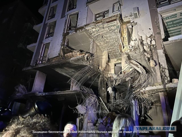 СМИ сообщили о взрывах на на оборонном заводе в Киеве