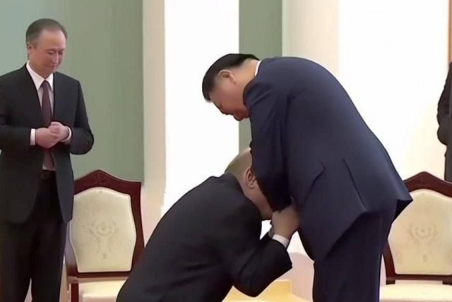 Ким Чен Ын встретил Путина в аэропорту Пхеньяна