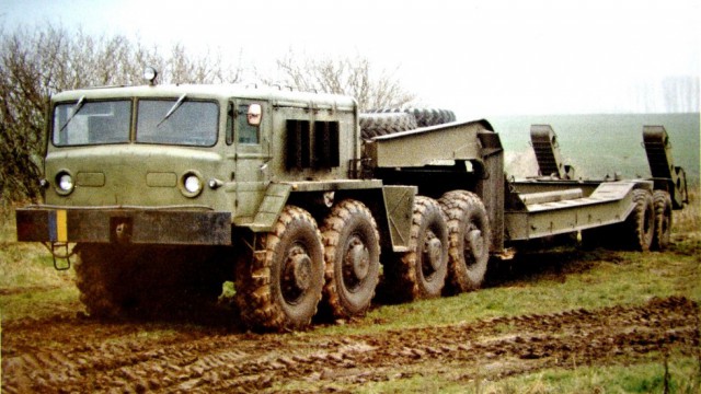 МАЗ курганского «разлива»: первые военные тягачи КЗКТ