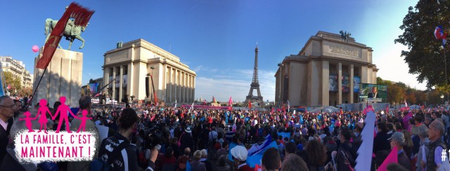 Десятки тысяч парижан вышли на марш против однополых браков