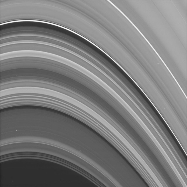 Перед смертью зонд Cassini раскрыл возраст колец Сатурна
