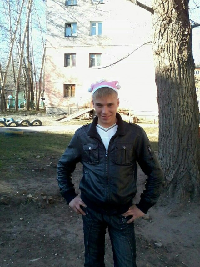 В Великом Новгороде хозяин отрезал голову гостю во время новогоднего банкета и выбросил ее на улицу