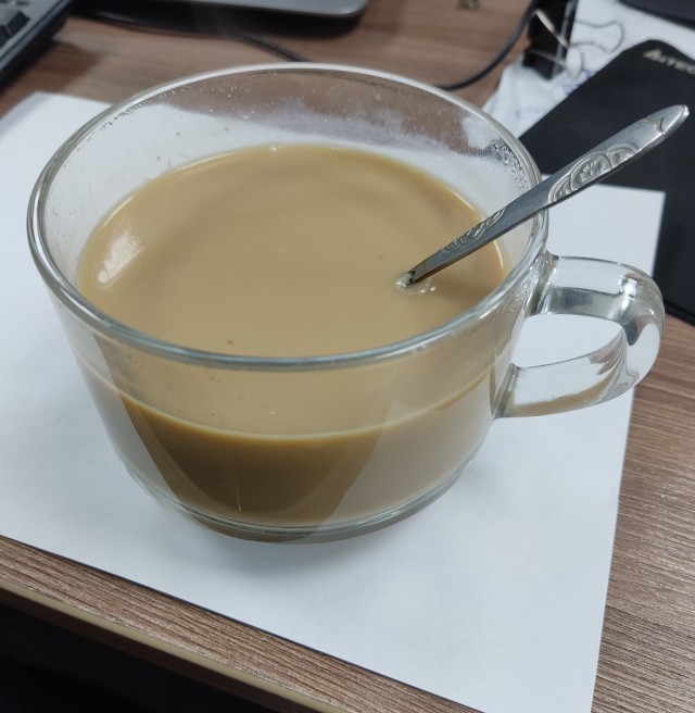 А из какой кружки вы пьёте на работе?