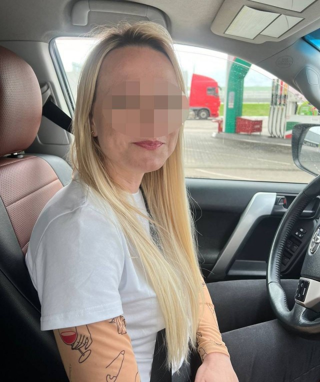 Женщина из Воронежа решилась на пластическую операцию по коррекции век. Теперь у неё сознание младенца.