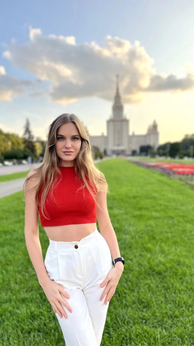Топ стюардесса 2024