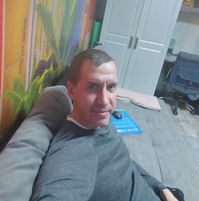 Кто не стесняется.