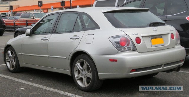 Toyota Altezza. Нужна ли такая машина в 2026 году?