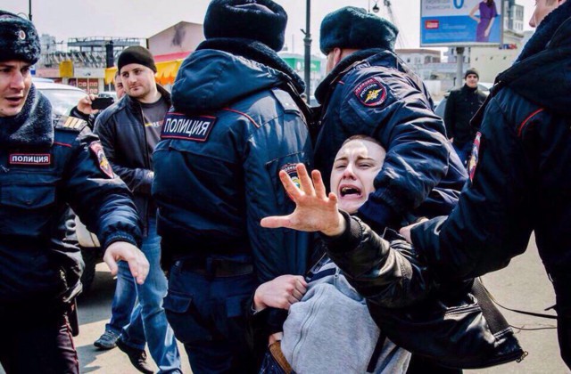 Задержания происходят на антикоррупционных акциях «Он нам не Димон»
