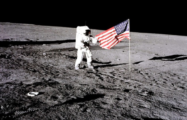 Новосибирские физики подтвердили подлинность высадки астронавтов США на Луну