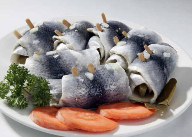 Салака маринованная