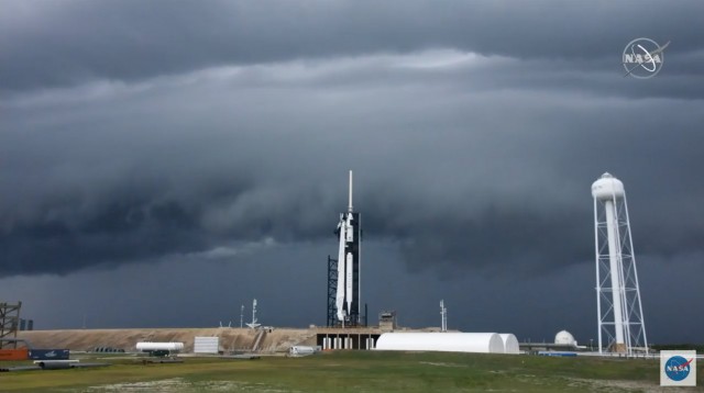Прямая трансляция пилотируемого запуска SpaceX Crew Dragon
