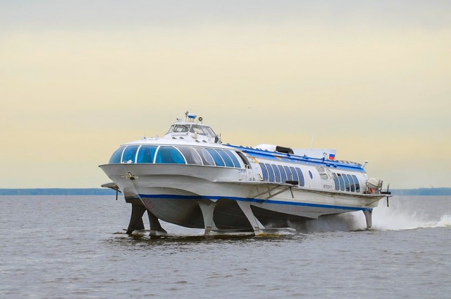 Летящие по волнам