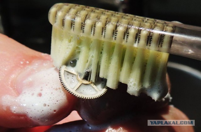 Делаем новые часы со старинным механизмом