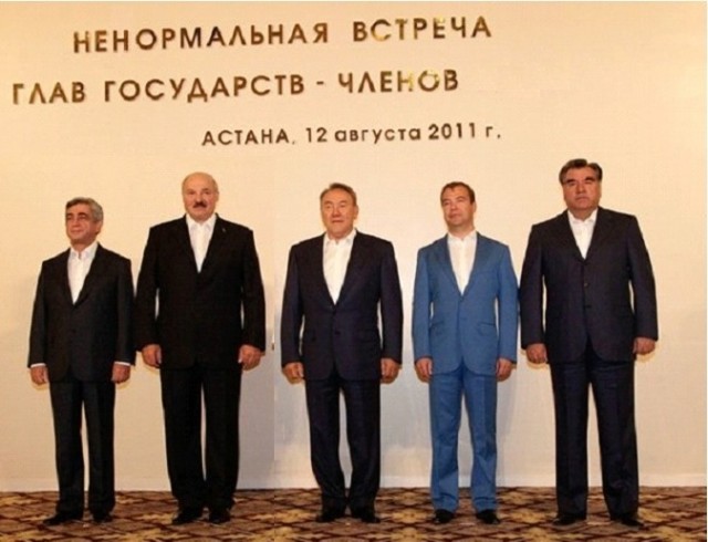 Телепузики.