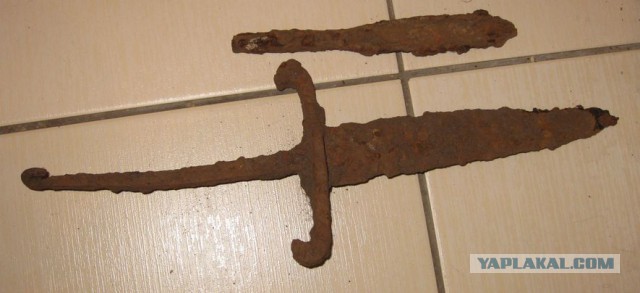 Норвежец нашел меч викингов 1200-летнего возраста