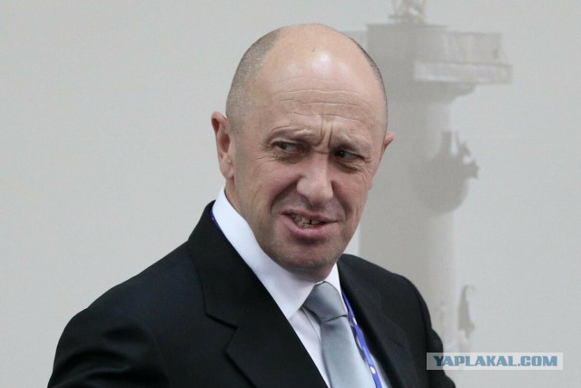 Российские власти готовятся к набору 400 тысяч контрактников