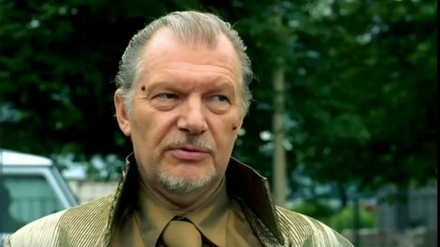 "Ааа, ты что, за что?! Помогите!"